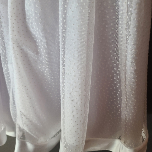 Rare Addictions White Flower Girl size 10 sleeveless, Long VERY Clean Classy - Picture 16 of 16